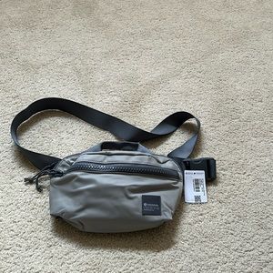 Lululemon All Day Essentials Belt Bag 2.5L Gray Color New without tags